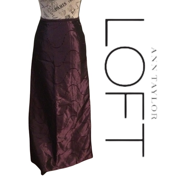 Ann Taylor LOFT Purple Embroidered With Sequins Maxi Skirt Size 14P - Picture 1 of 11
